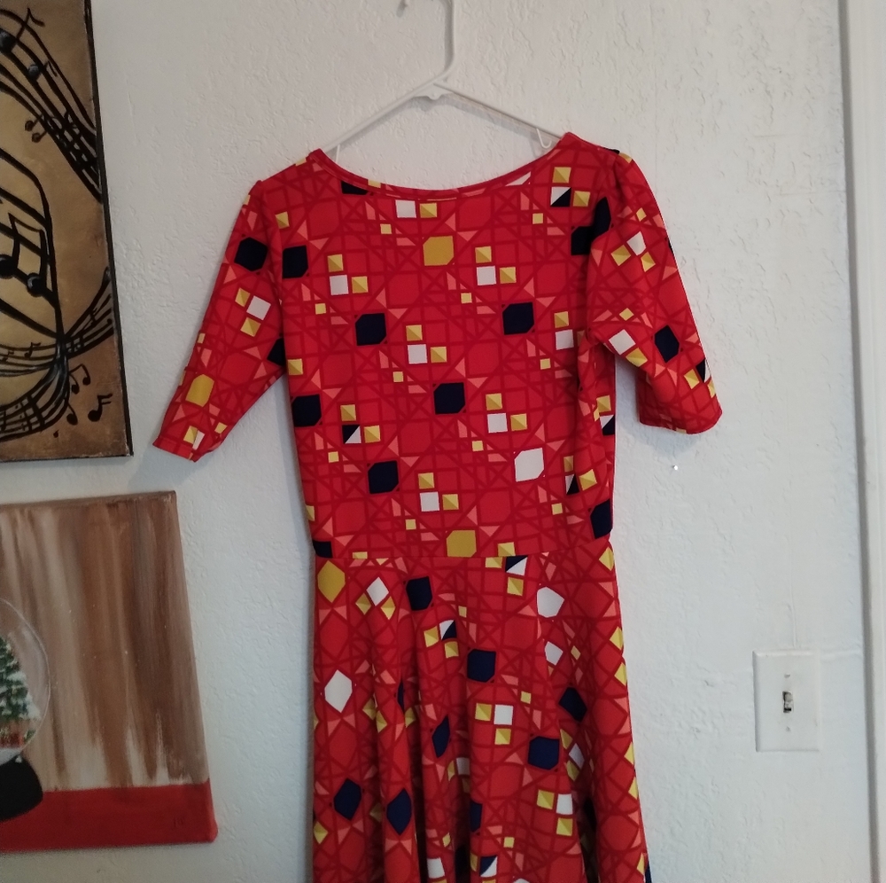 Medium Nicole Lularoe Dress